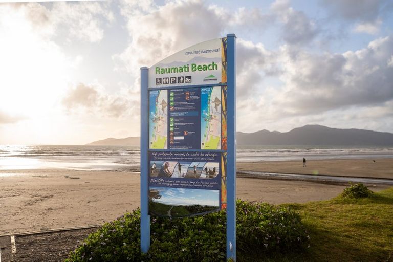 Photo of property in 14 Garden Road, Raumati Beach, Paraparaumu, 5032