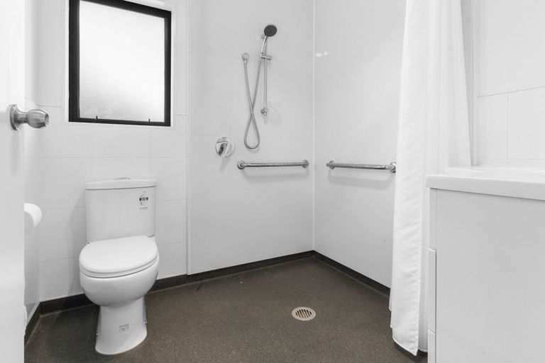 Photo of property in 66 Waitarere Rise Avenue, Waitarere, Levin, 5510