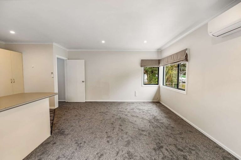 Photo of property in 9 Moore Street, West End, Palmerston North, 4412