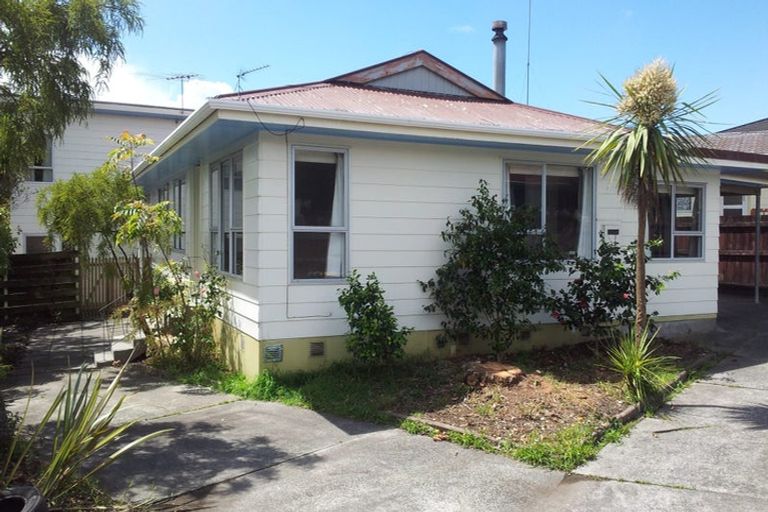Photo of property in 28 Glynnbrooke Street, Te Atatu South, Auckland, 0610
