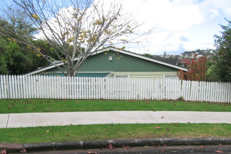 Photo of property in 6a Jeanette Place, Mairangi Bay, Auckland, 0630