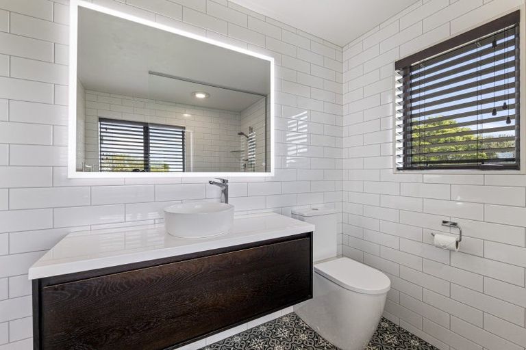 Photo of property in 65 Mcgiven Drive, Ridgewood, New Plymouth, 4371