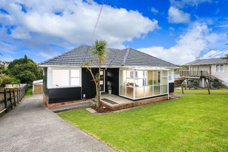Photo of property in 96 Archers Road, Glenfield, Auckland, 0629