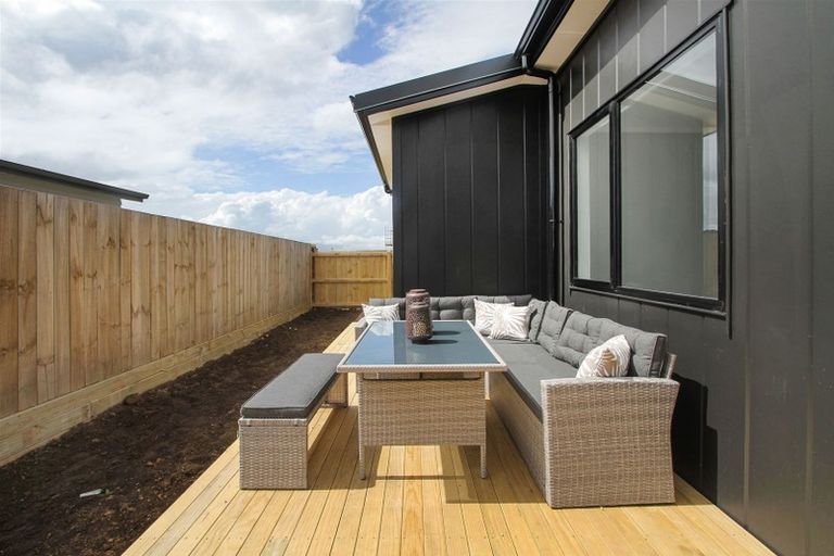 Photo of property in 65 Clarks Beach Road, Clarks Beach, 2122