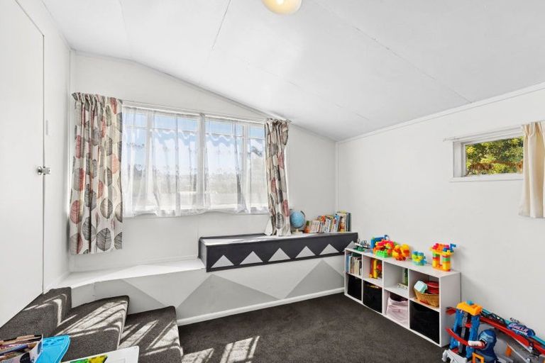 Photo of property in 38 Tipahi Street, Nelson South, Nelson, 7010