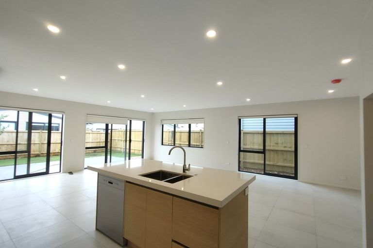 Photo of property in 59 Exmoor Road, Karaka, Papakura, 2113