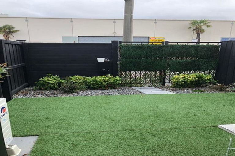 Photo of property in 7/10 New Brighton Road, Shirley, Christchurch, 8061