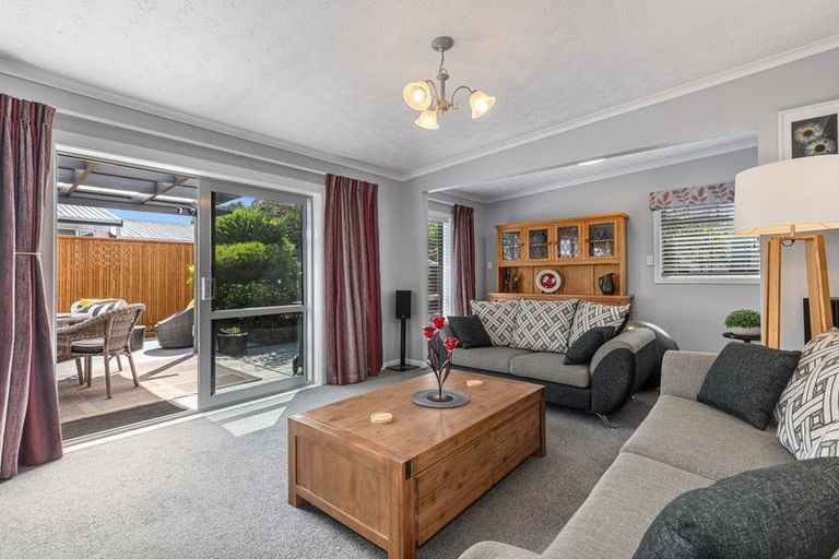 Photo of property in 69 Ngatai Road, Otumoetai, Tauranga, 3110