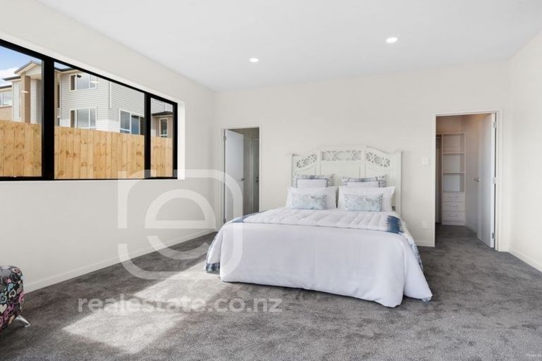 Photo of property in 6 Celestial Crescent, Orewa, 0931