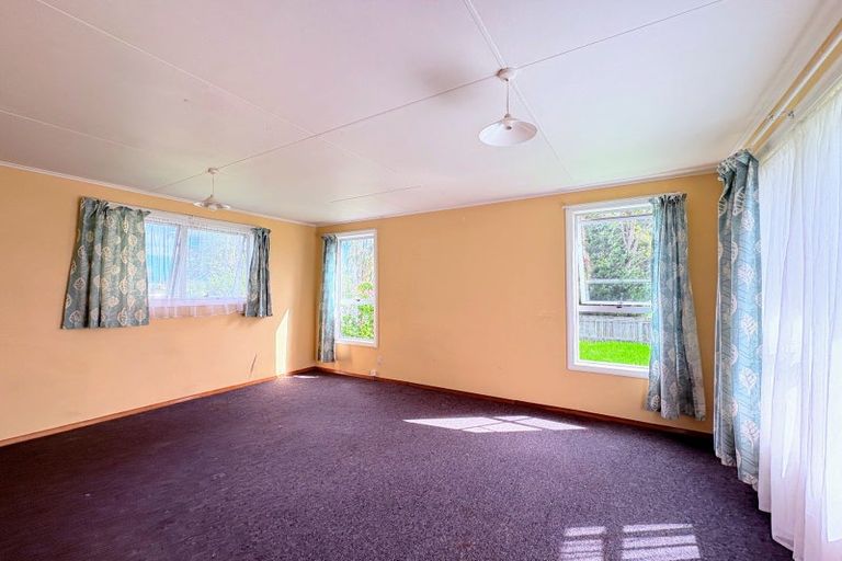 Photo of property in 83 Kitchener Street, Wairoa, 4108