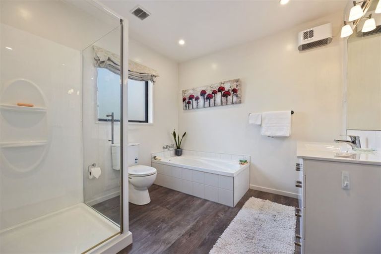 Photo of property in 1/114 Saint James Avenue, Papanui, Christchurch, 8053