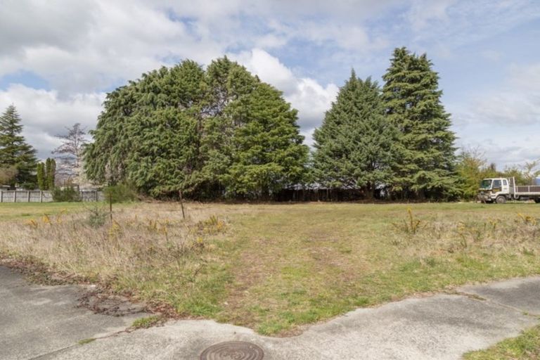 Photo of property in 27 Ngahana Place, Turangi, 3334