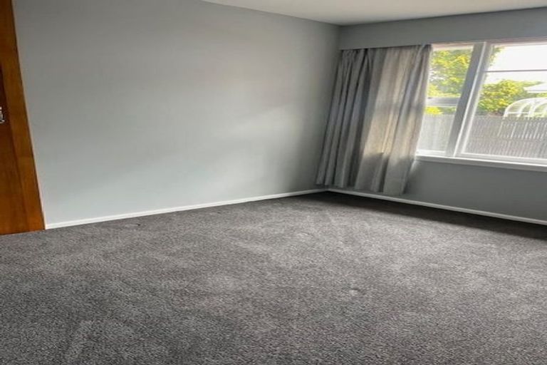 Photo of property in 38 Cutts Road, Russley, Christchurch, 8042