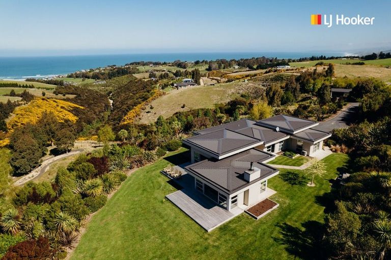 Photo of property in 28 Kayforce Road, Ocean View, Dunedin, 9035