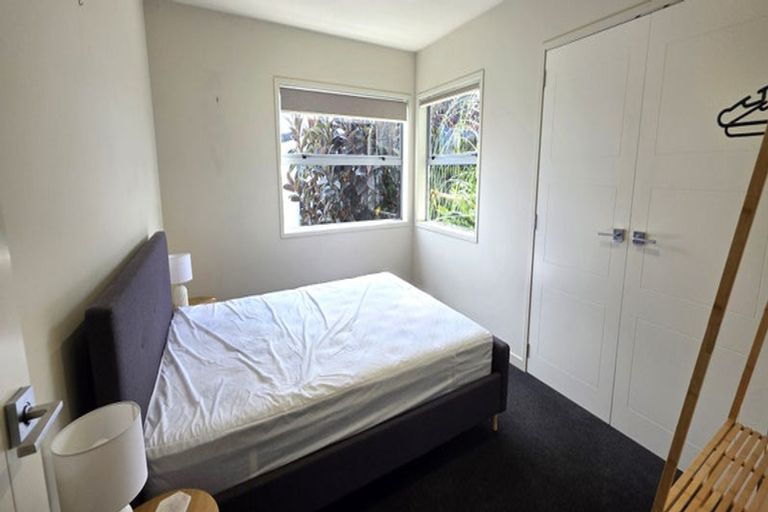 Photo of property in 34 Holcombrooke Lane, Welcome Bay, Tauranga, 3175