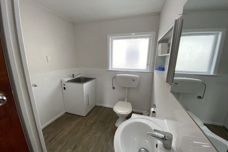 Photo of property in 1/609 Heretaunga Street East, Parkvale, Hastings, 4122