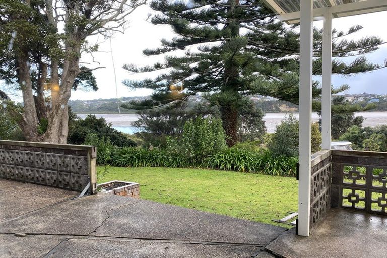 Photo of property in 829 Te Atatu Road, Te Atatu Peninsula, Auckland, 0610