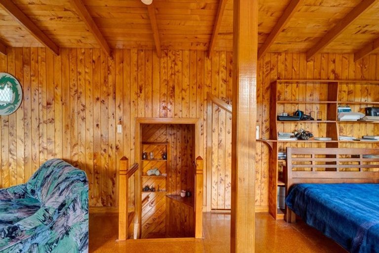 Photo of property in 100 Conway Road, Eltham, 4322