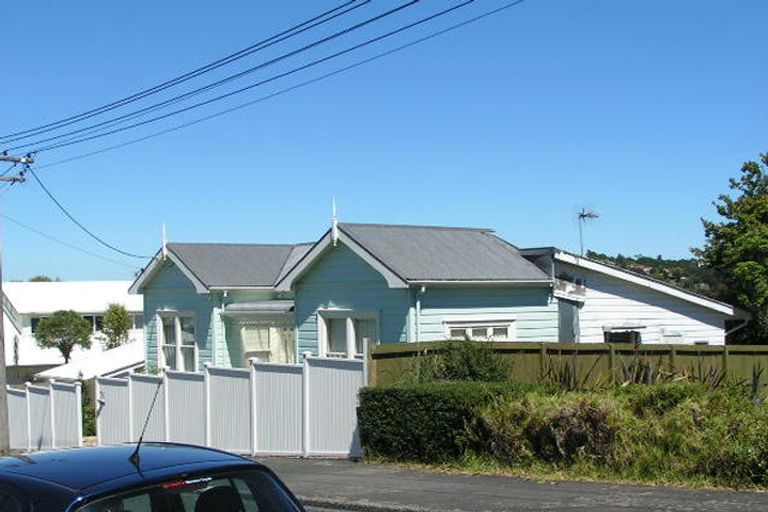 Photo of property in 36 Church Street, Northcote Point, Auckland, 0627