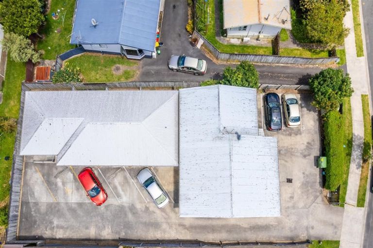 Photo of property in 12 Crescent Court, Melville, Hamilton, 3206