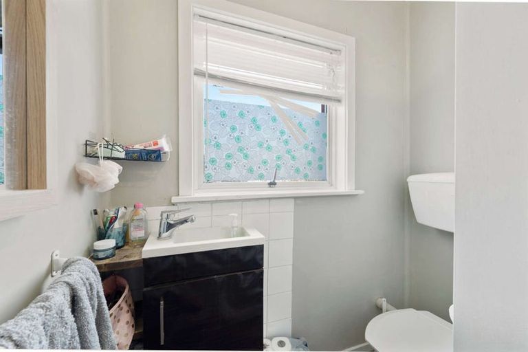 Photo of property in 8c Swan Street, Gore, 9710