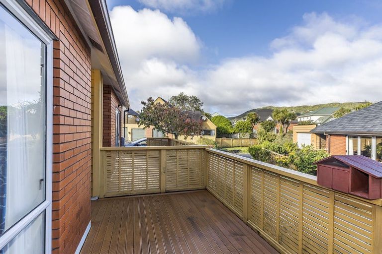 Photo of property in 12 Futuna Close, Karori, Wellington, 6012