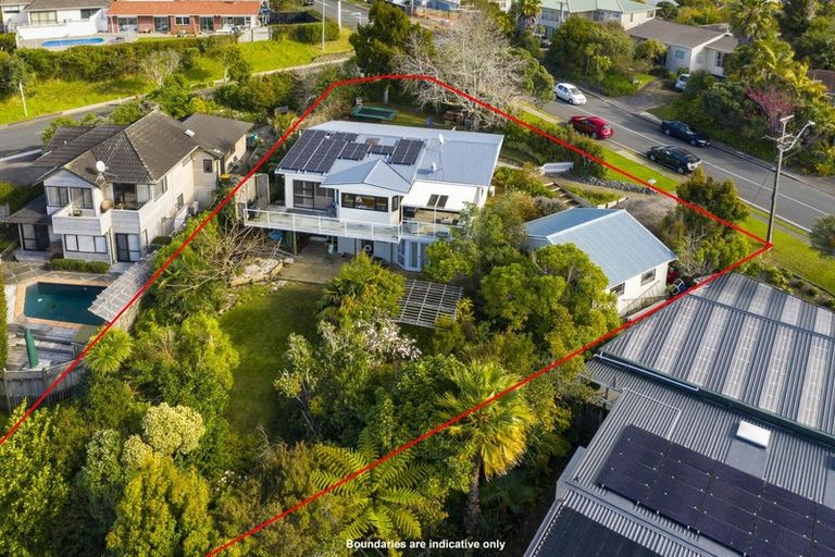 Photo of property in 128 Arran Road, Browns Bay, Auckland, 0630