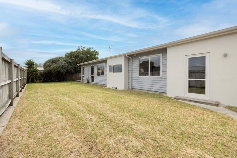 Photo of property in 15 Spinifex Street, Papamoa Beach, Papamoa, 3118