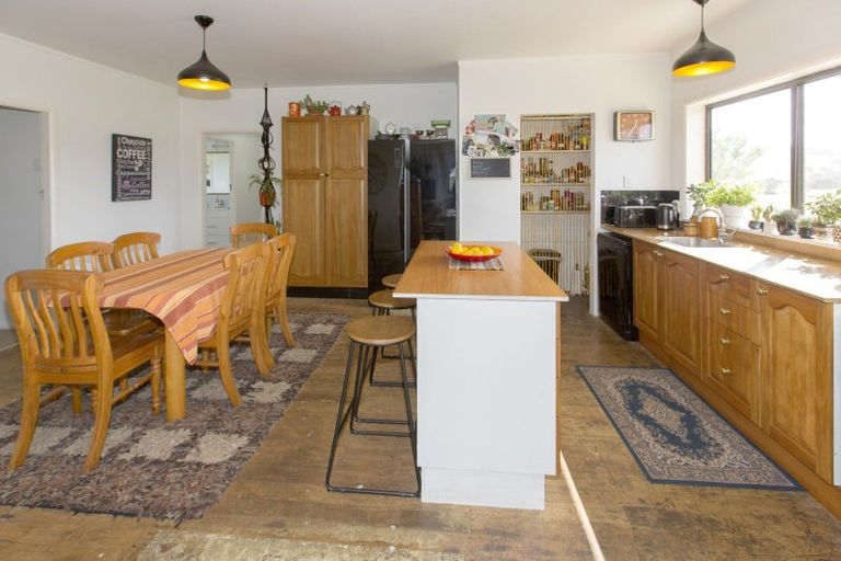 Photo of property in 176 Waitapu Road, Aranga, Dargaville, 0376