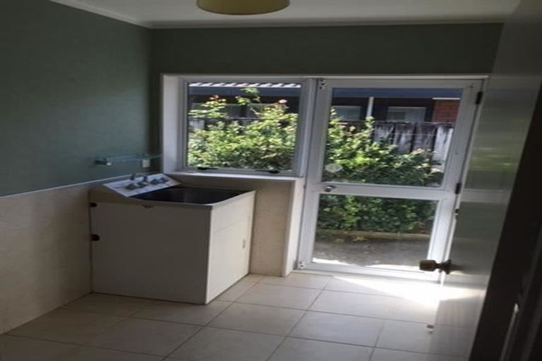 Photo of property in 2 Gairloch Place, Wattle Downs, Auckland, 2103