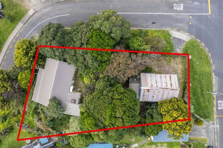Photo of property in 18 Ocean Road, Paekakariki, 5034