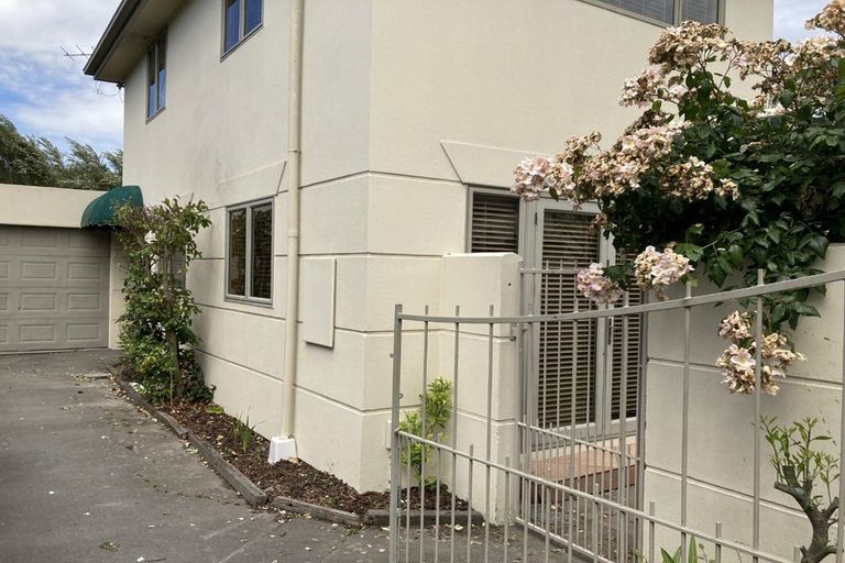 Photo of property in 91 Creyke Road, Ilam, Christchurch, 8041