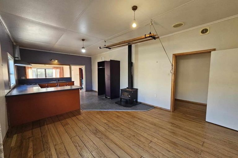 Photo of property in 34 Polson Street, Castlecliff, Whanganui, 4501