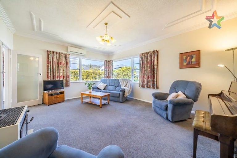 Photo of property in 14a Wai-iti Crescent, Woburn, Lower Hutt, 5010