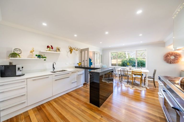 Photo of property in 355 Fergusson Drive, Heretaunga, Upper Hutt, 5018