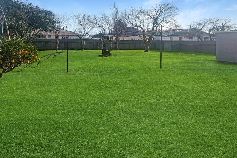 Photo of property in 17 Mclean Street, Woodville, 4920