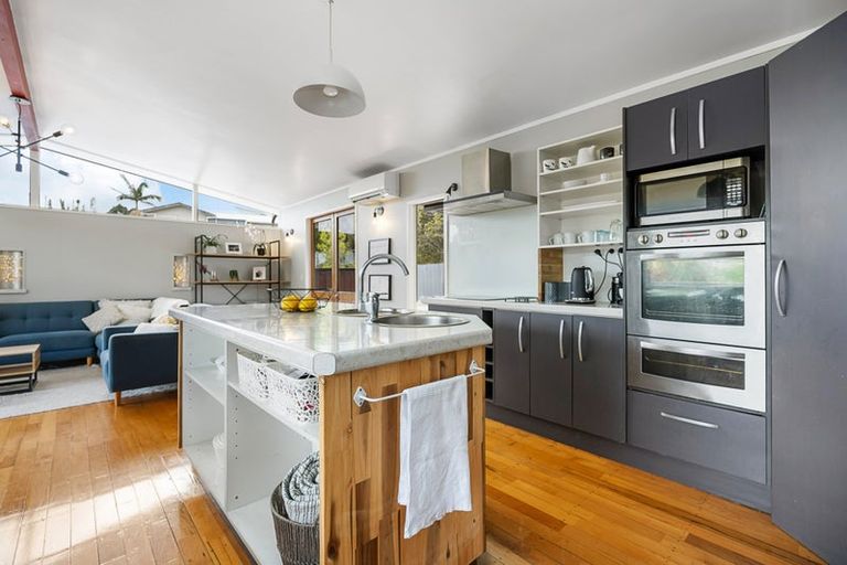 Photo of property in 42 Hilltop Avenue, Morningside, Whangarei, 0110