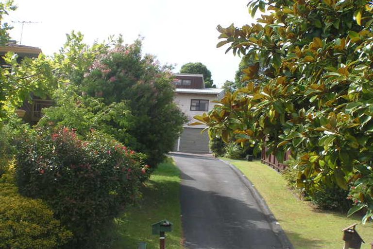 Photo of property in 65 Kennedy Avenue, Forrest Hill, Auckland, 0620