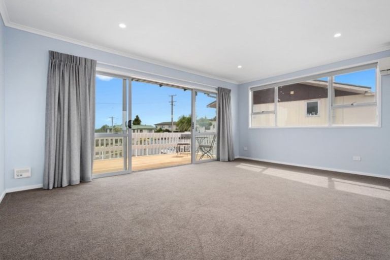Photo of property in 14 Mcdonnell Street, Omokoroa, 3114