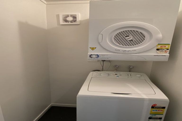 Photo of property in 183 Glenmore Street, Kelburn, Wellington, 6012