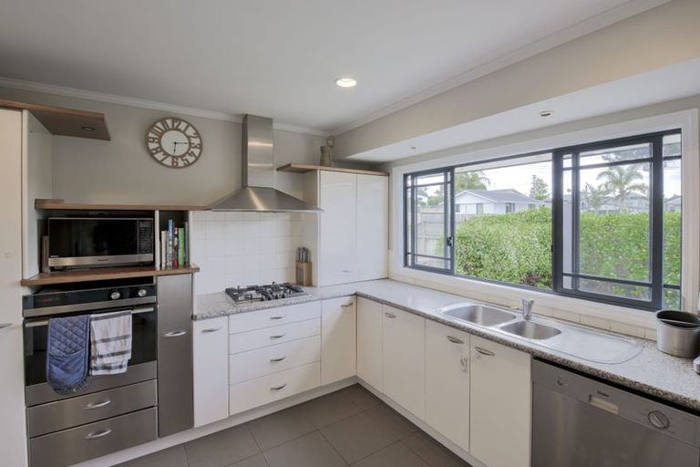 Photo of property in 95a Brightside Road, Stanmore Bay, Whangaparaoa, 0932