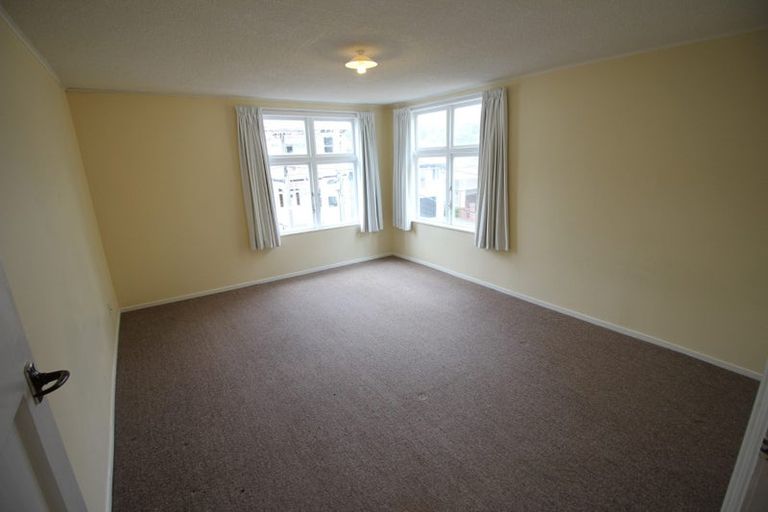 Photo of property in Rowena Hostel, 61 Ellice Street, Mount Victoria, Wellington, 6011