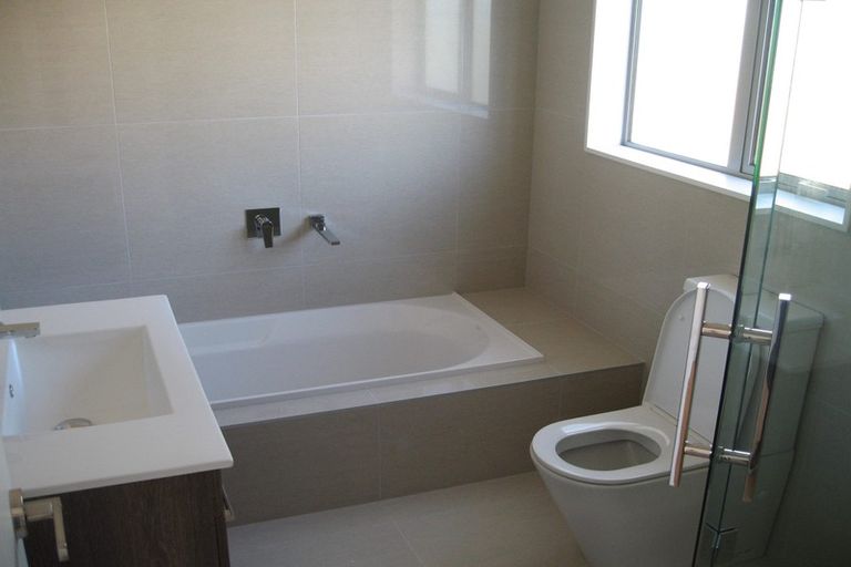 Photo of property in 32a Richards Avenue, Forrest Hill, Auckland, 0620