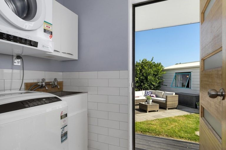 Photo of property in 47a Lyn Grove, Papamoa Beach, Papamoa, 3118