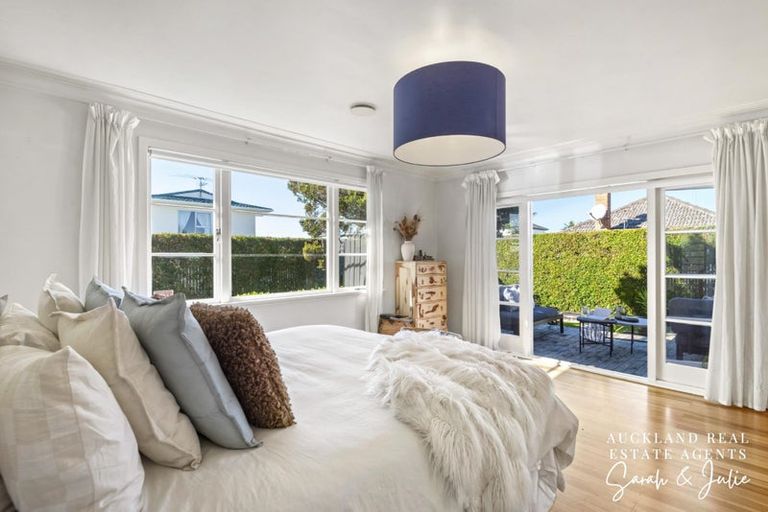 Photo of property in 422a Old Te Atatu Road, Te Atatu Peninsula, Auckland, 0610