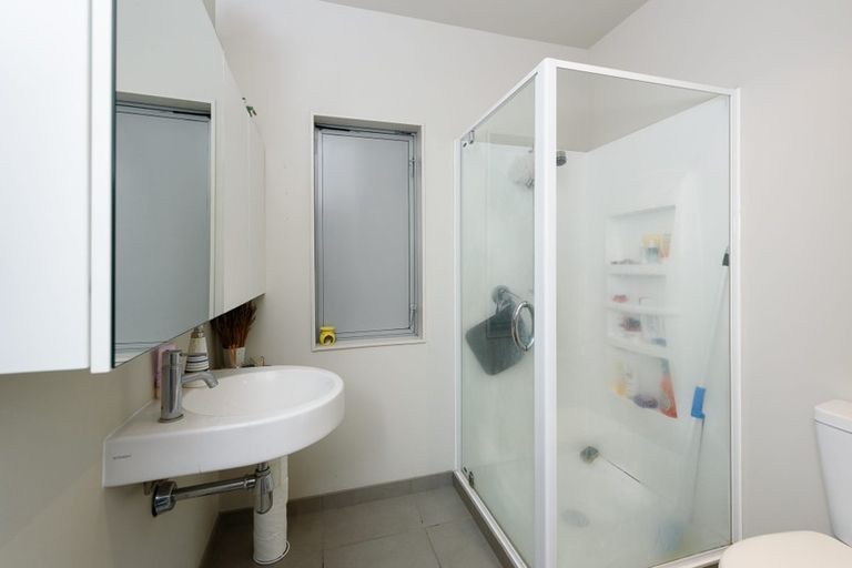 Photo of property in 18/2 Onslow Road, Khandallah, Wellington, 6035