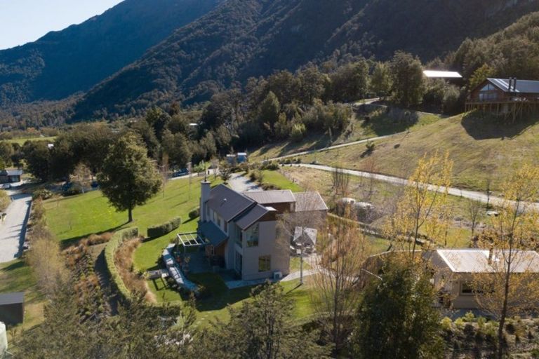 Photo of property in 1136 Glenorchy-queenstown, Mount Creighton, Queenstown, 9371