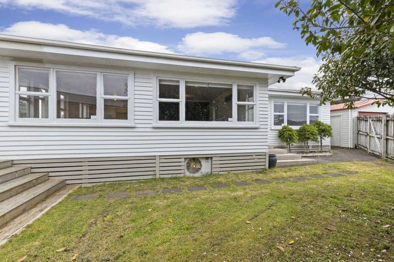Photo of property in 56a Woodleigh Street, Frankleigh Park, New Plymouth, 4310