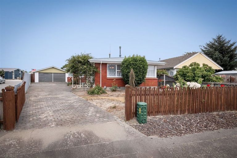 Photo of property in 6 Whelan Place, Hei Hei, Christchurch, 8042