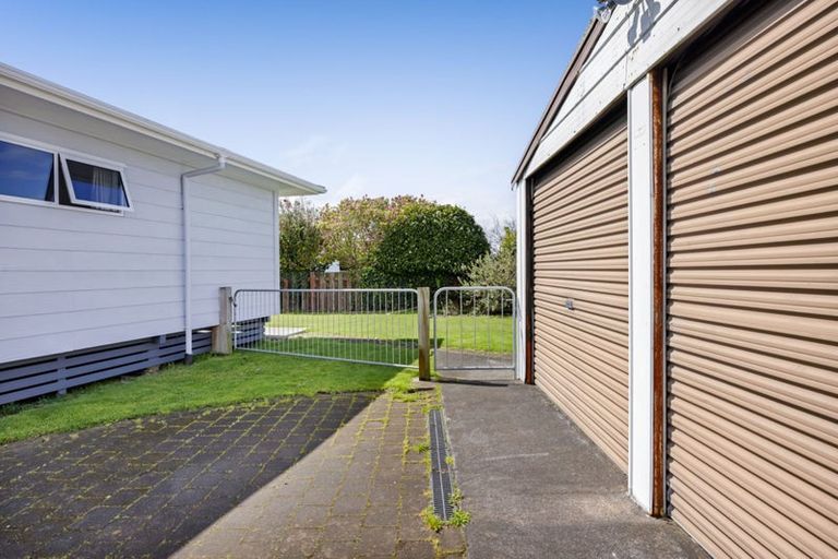 Photo of property in 6 Camellia Avenue, Bell Block, New Plymouth, 4312
